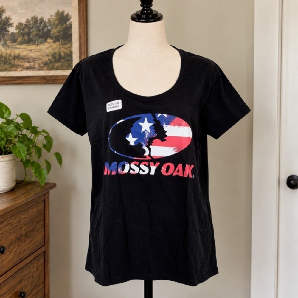 Mossy Oak Womens M Black American Flag Logo Patriotic Scoop Neck T-Shirt
